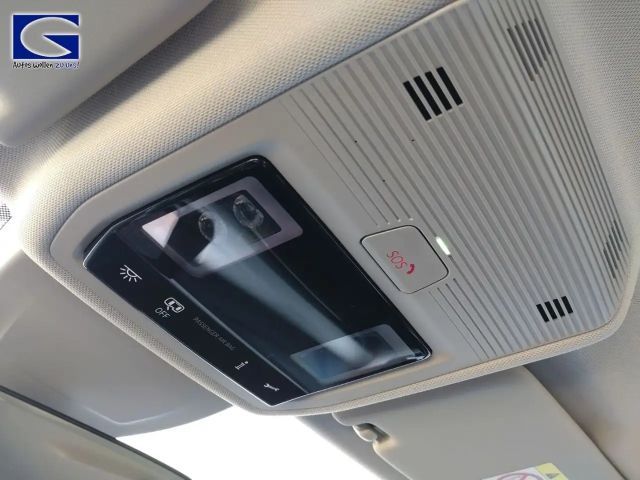 Volkswagen Golf 1.0 TSI Life Variant