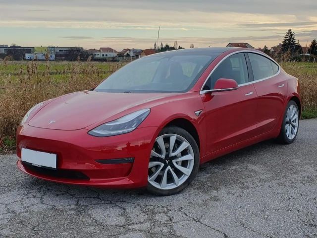Tesla Model 3 AWD Long Range