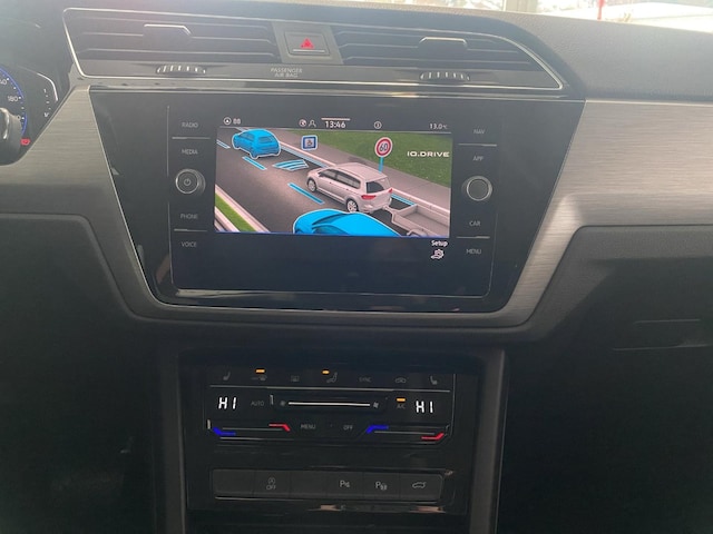 Volkswagen Touran 1.5 TSI DSG