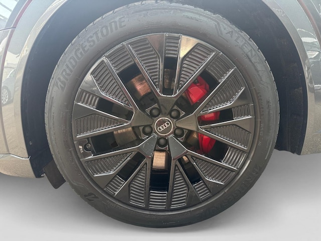 Audi Q8 e-tron 55 Quattro S-Line