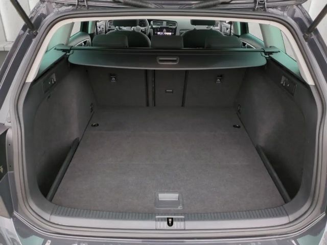 Volkswagen Golf 1.0 TSI Golf VII Variant
