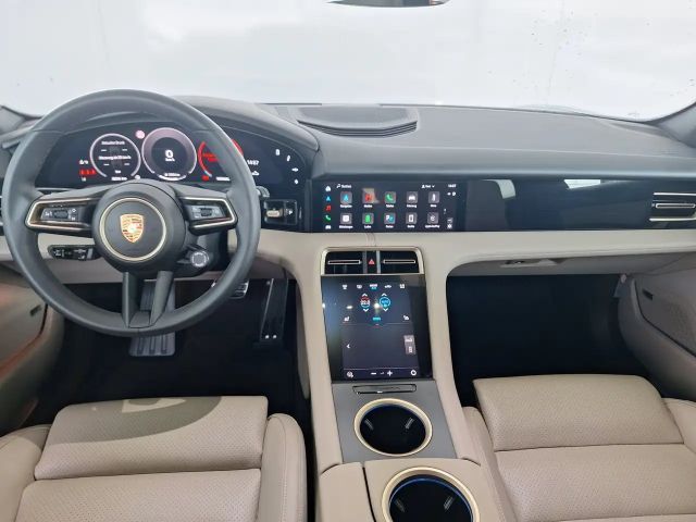 Porsche Taycan 4S Cross Turismo