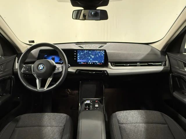 BMW iX1 xDrive30