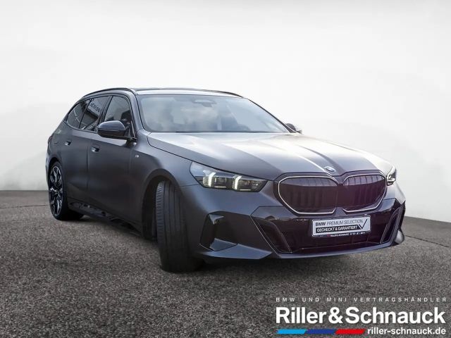 BMW 540 540d M-Sport Touring xDrive