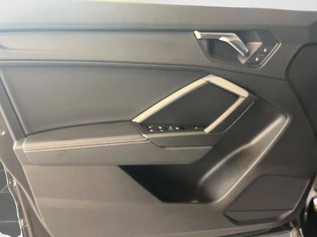 Audi Q3 35 TFSI S-Line