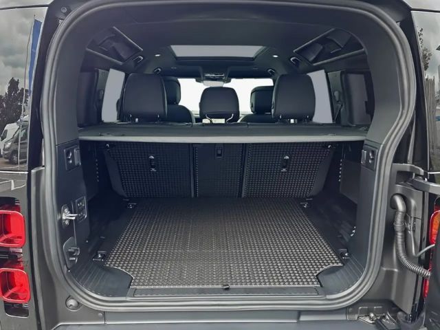 Land Rover Defender 110 D300 Dynamic HSE
