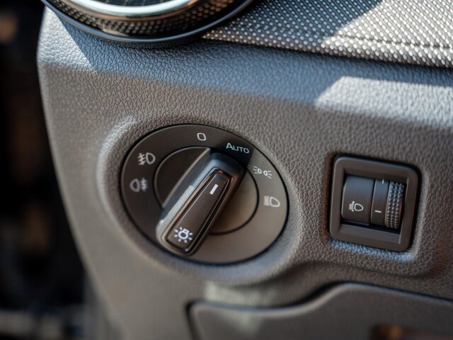 Skoda Fabia 1.0 MPI 5-GANG SpurH SoundSys