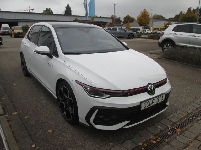 Volkswagen Golf 2.0 TSI DSG GTI