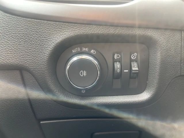 Opel Astra 1.2 Turbo Business Turbo