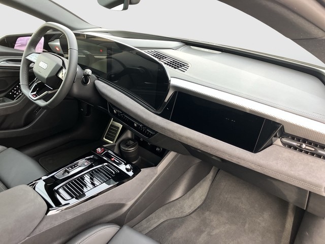 Audi A6 e-tron Avant Quattro