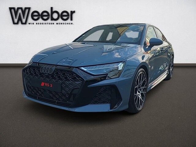 Audi RS3 Quattro S-Tronic Sedan