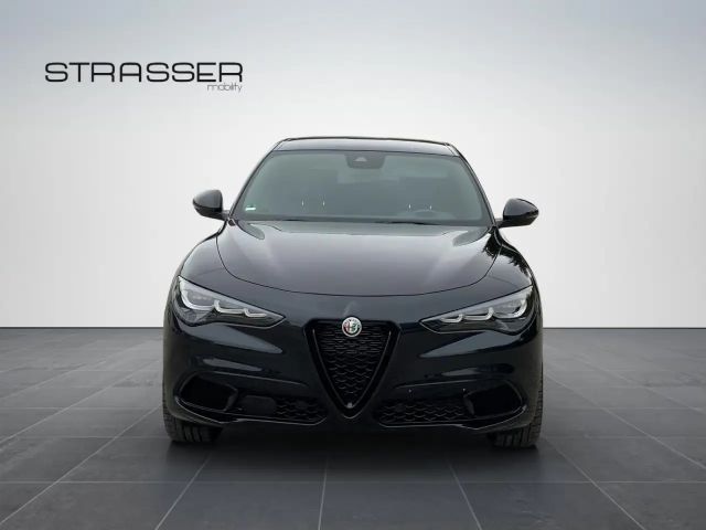 Alfa Romeo Stelvio Q4