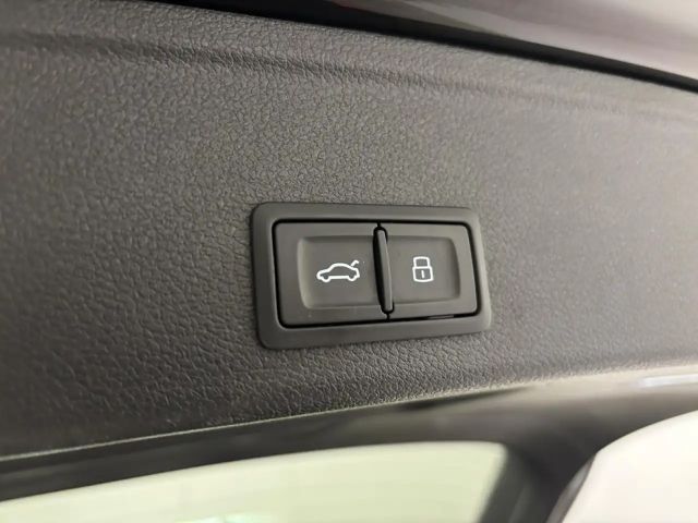 Audi A4 40 TDI Avant S-Line