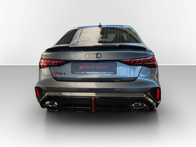 Audi RS3 Quattro S-Tronic Sedan