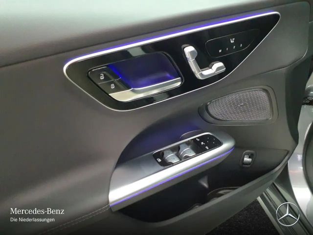 Mercedes-Benz C 180 AVANTGARDE Sedan