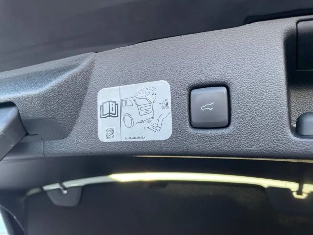 Ford Kuga Plug in Hybrid Titanium X