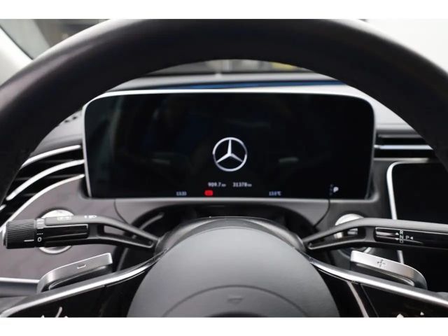 Mercedes-Benz E 220 AVANTGARDE E 220 d Sedan