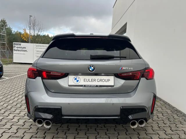 BMW 135 Sedan xDrive