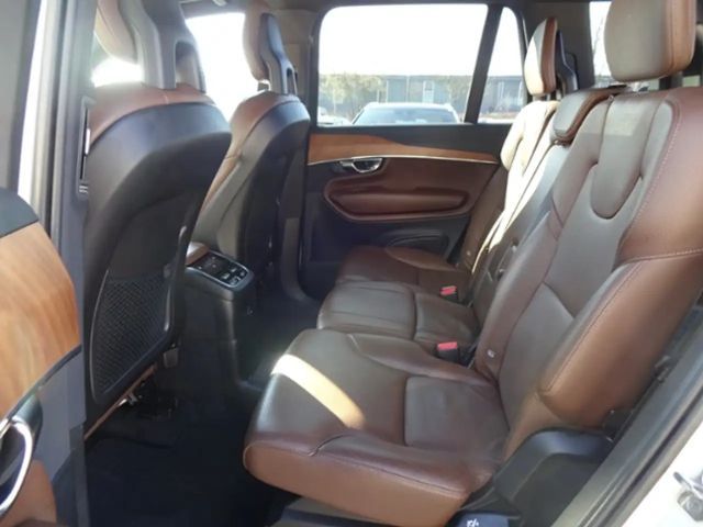 Volvo XC90 R-Design T8