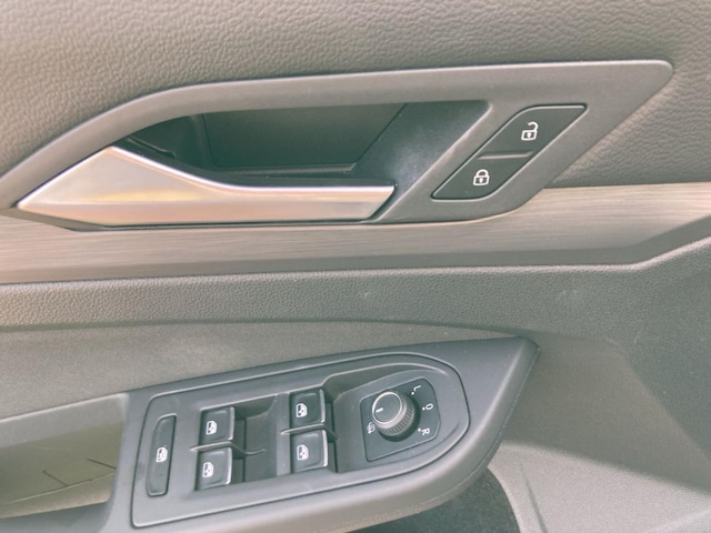 Volkswagen Golf 2.0 TDI DSG Style Variant