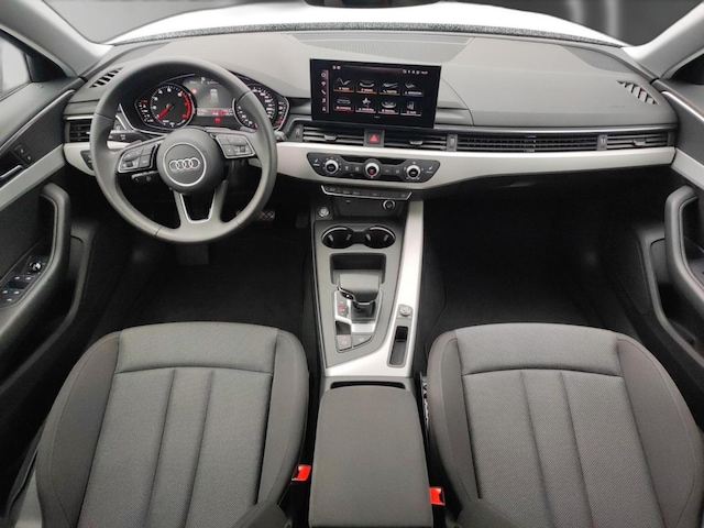 Audi A4 40 TFSI Avant S-Tronic