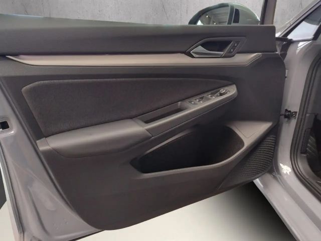 Volkswagen Golf 1.5 TSI Life Variant