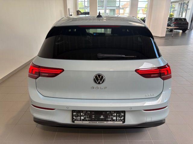 Volkswagen Golf 1.5 eTSI DSG Golf VIII Life