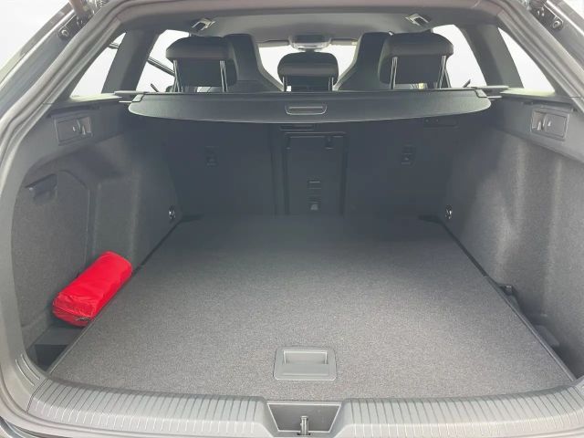 Volkswagen Golf DSG R-Line Variant