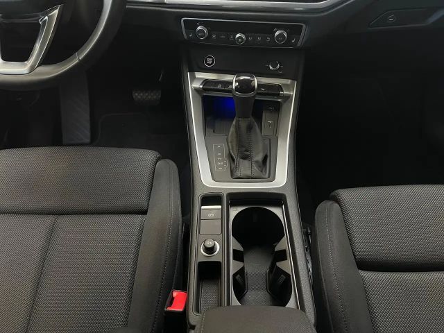 Audi Q3 2.0 TDI Business