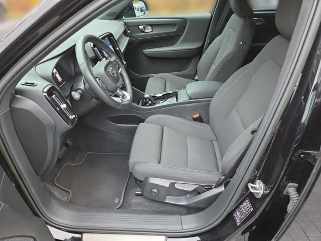 Volvo XC40 Core Recharge