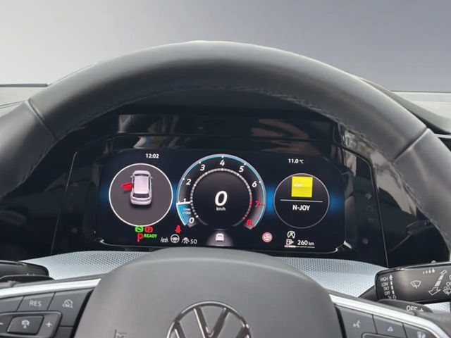 Volkswagen Golf 1.5 eTSI DSG Golf VIII