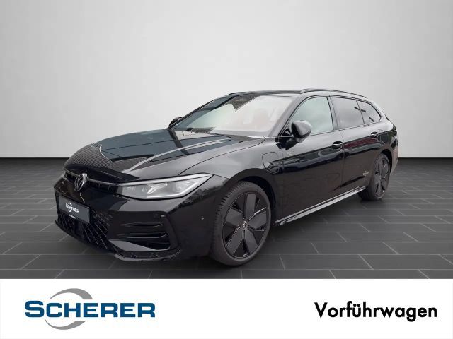 Volkswagen Passat R-Line eHybrid