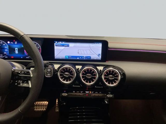 Mercedes-Benz CLA 200 CLA