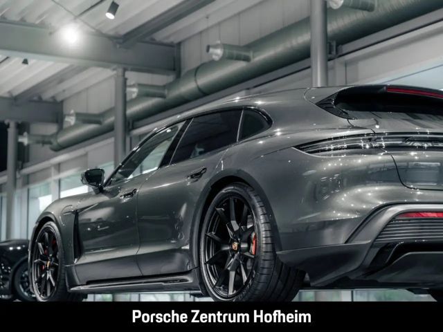 Porsche Taycan GTS Sport Turismo