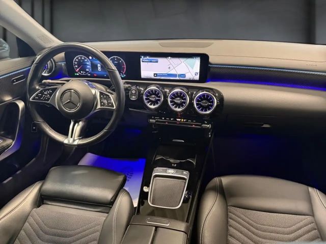 Mercedes-Benz CLA 200 CLA 200 d Coupé