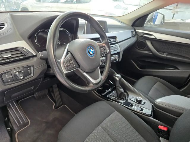 BMW X2 25e Hybrid Allrad Automatik LED/DAB-Tuner