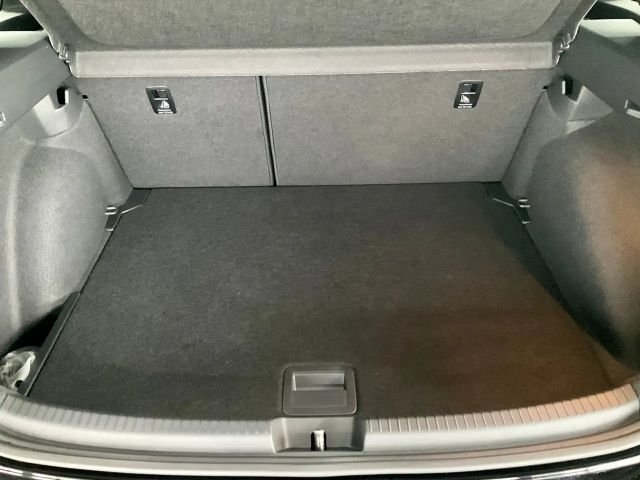 Volkswagen Taigo 1.0 TSI DSG R-Line