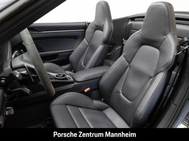 Porsche 992 Cabrio Carrera GTS