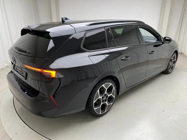 Opel Astra Sports Tourer Ultimate