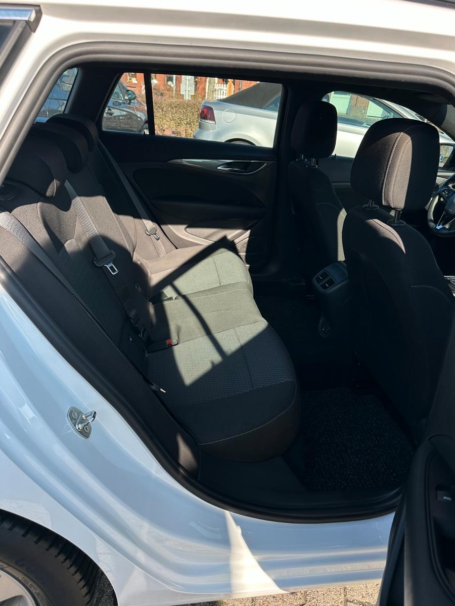 Opel Insignia 1.5 CDTI Business Sports Tourer