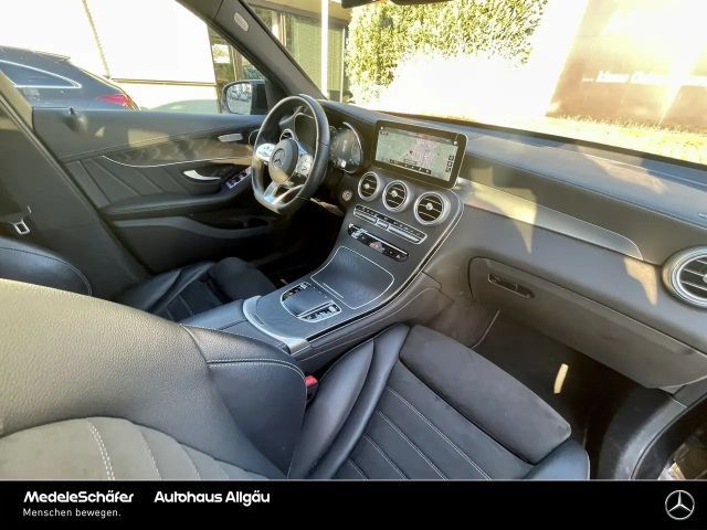 Mercedes-Benz GLC 300 4MATIC AMG Line