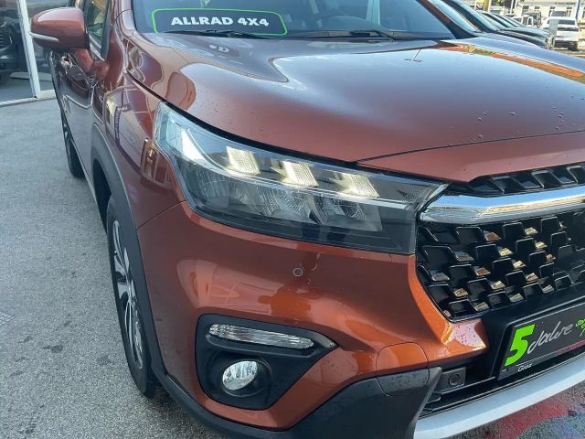 Suzuki S-Cross Flash