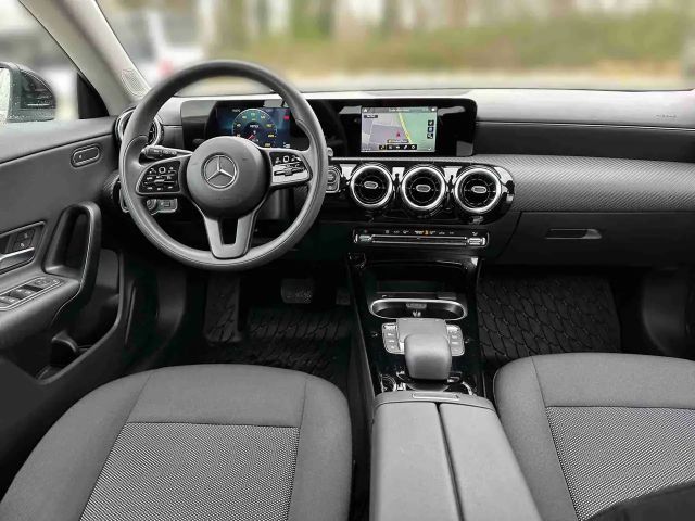 Mercedes-Benz CLA 200 CLA 200 d Shooting Brake