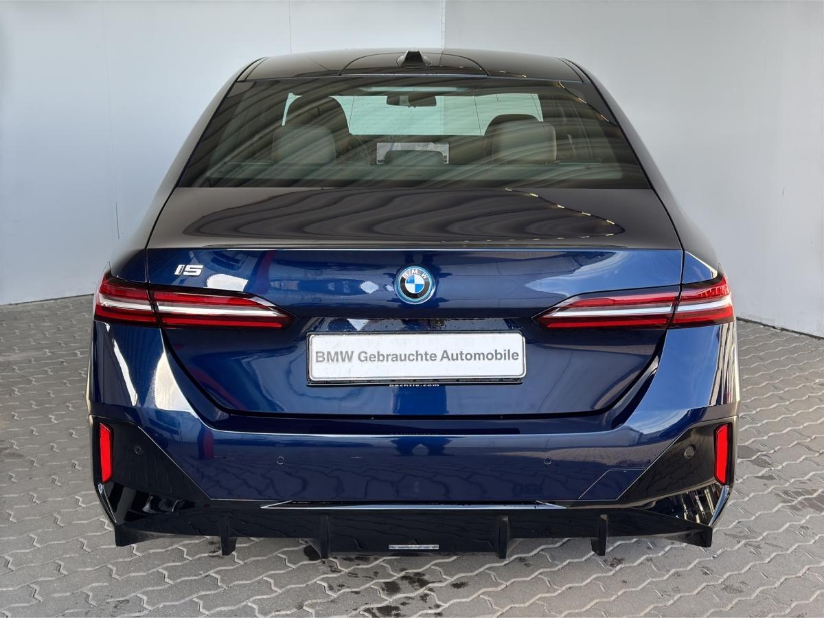 BMW i5 M60 Sedan xDrive