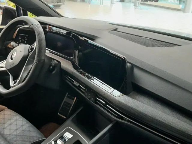 Volkswagen Golf DSG R-Line