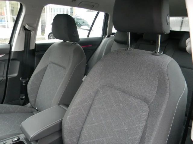 Volkswagen Golf DSG Golf VIII Life Variant