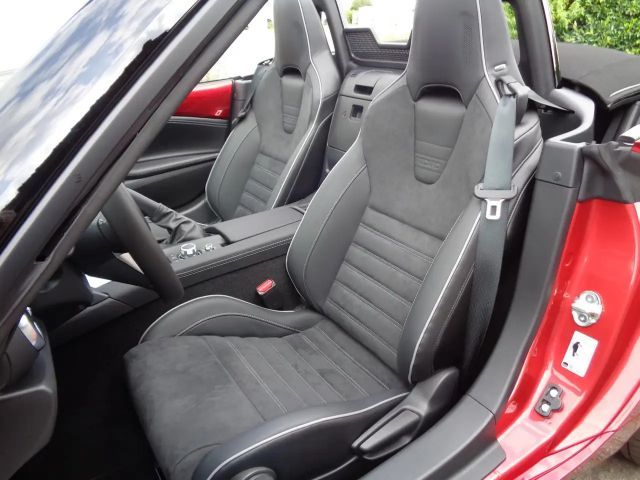 Mazda MX-5 Homura SkyActiv