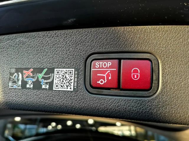 Mercedes-Benz GLC 300 4MATIC AMG Line Premium