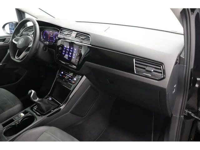 Volkswagen Touran 1.5 TSI Highline