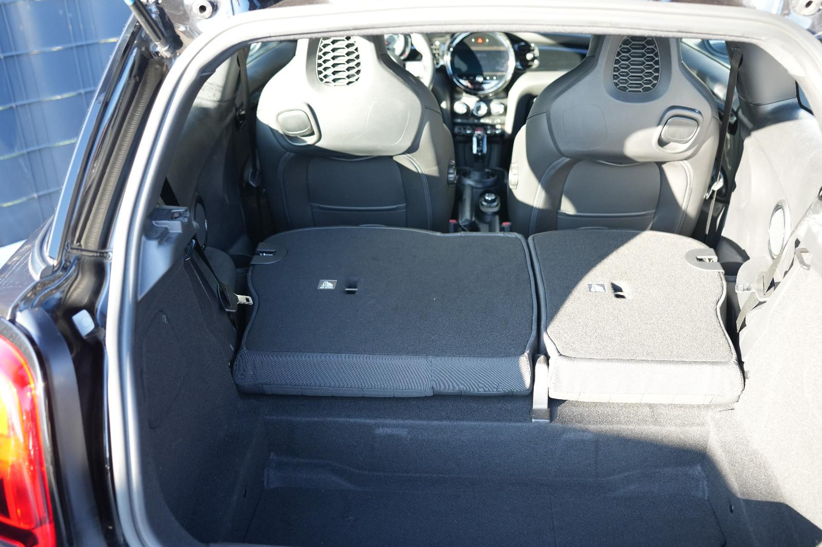 MINI Cooper John Cooper Works